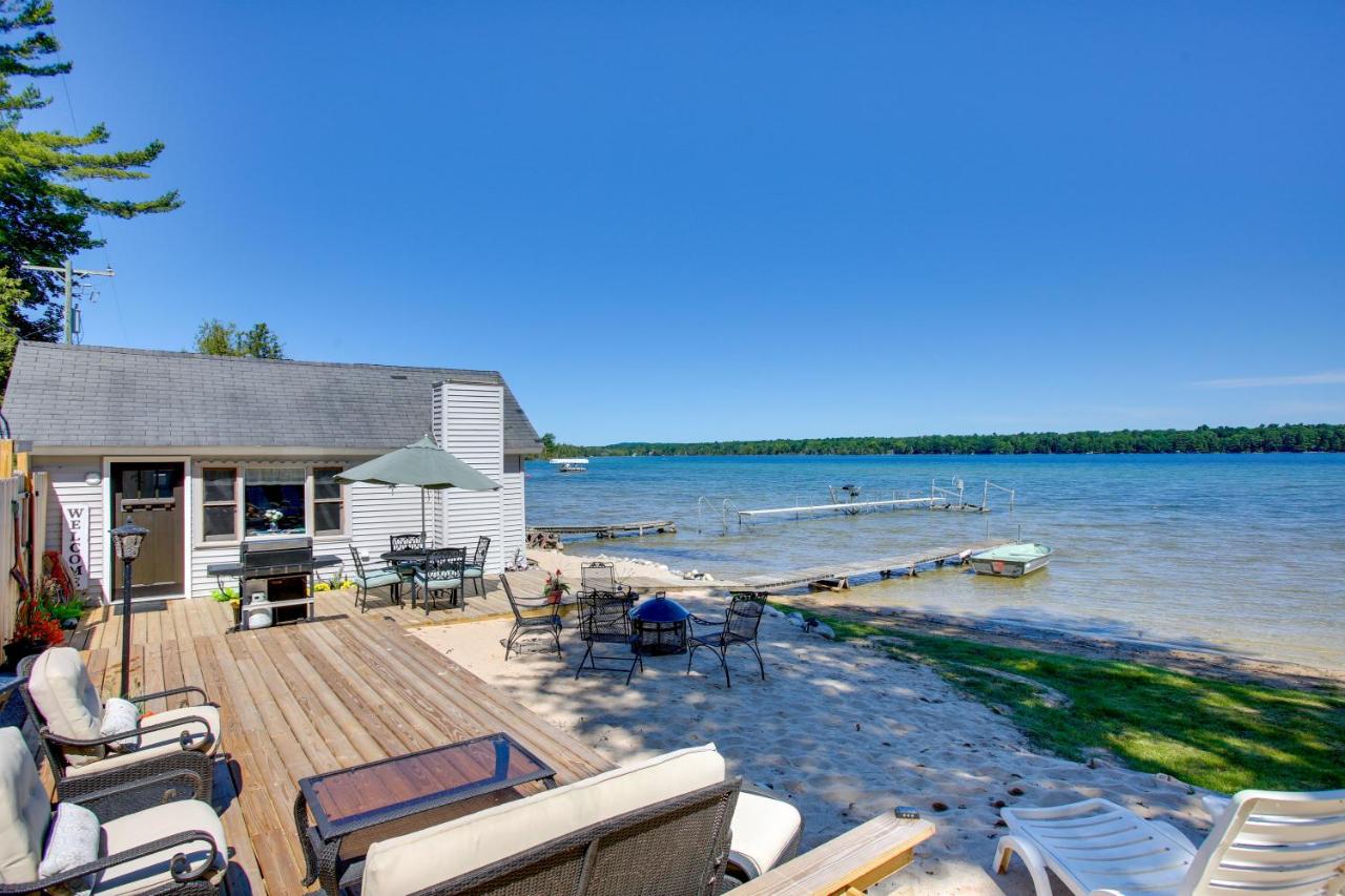 Little's Lake House — photo 1