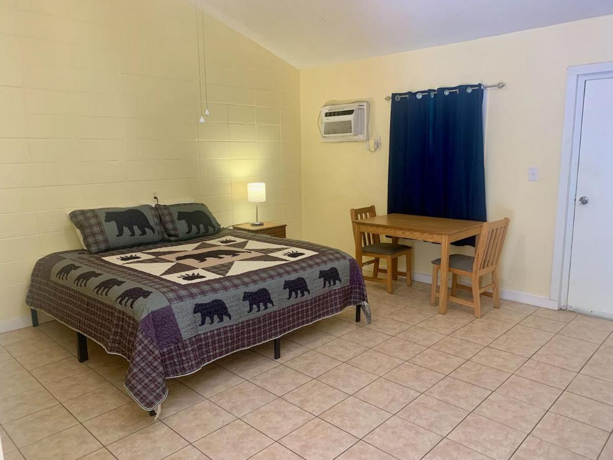 L Ranch Motel — photo 2