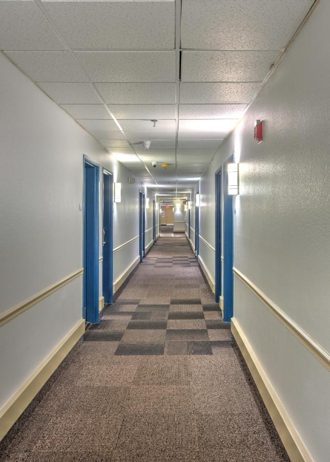 Doe's Motel — photo 24
