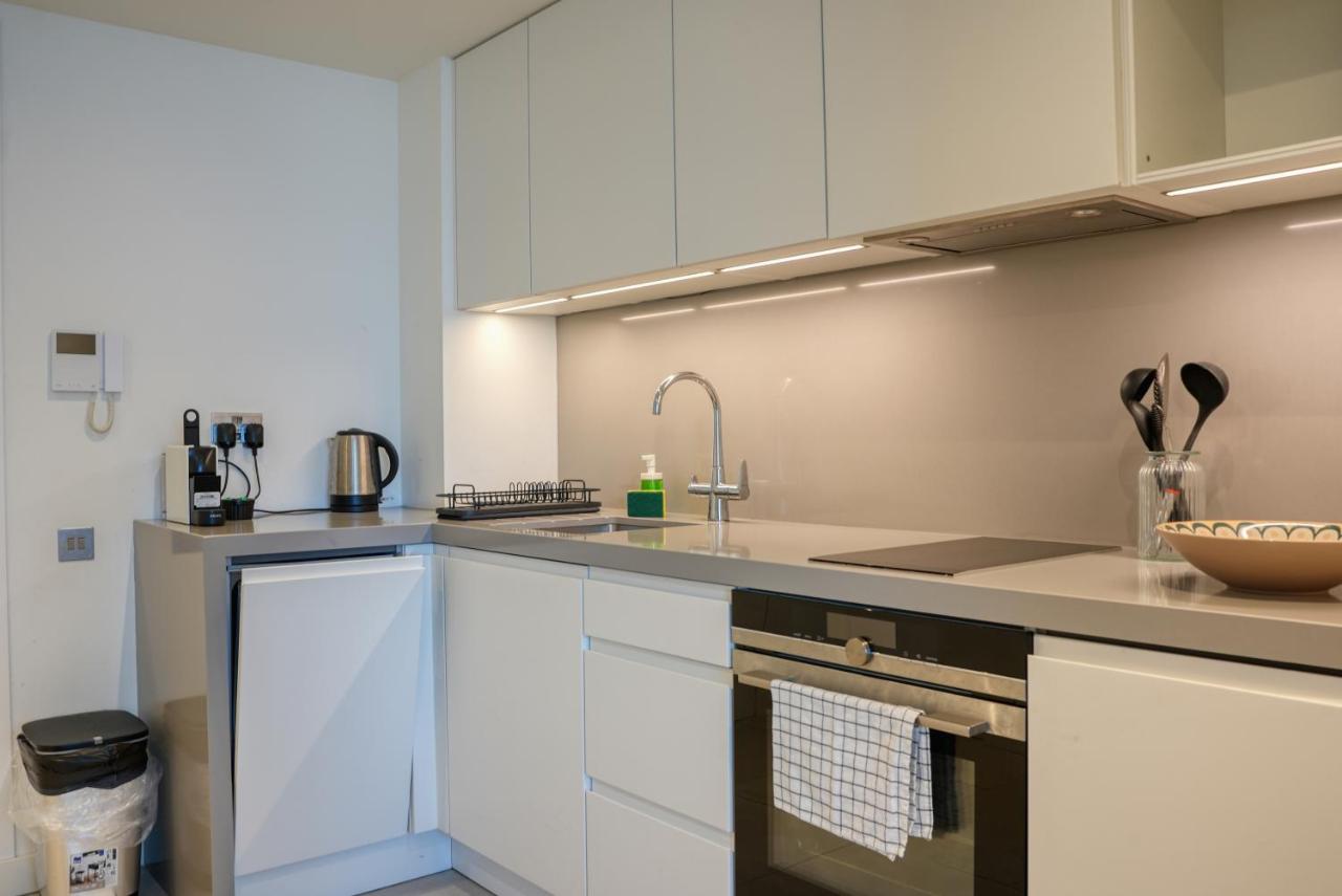New! Luxury Central Complex with Pool Access & Sleeps 4 Ppl