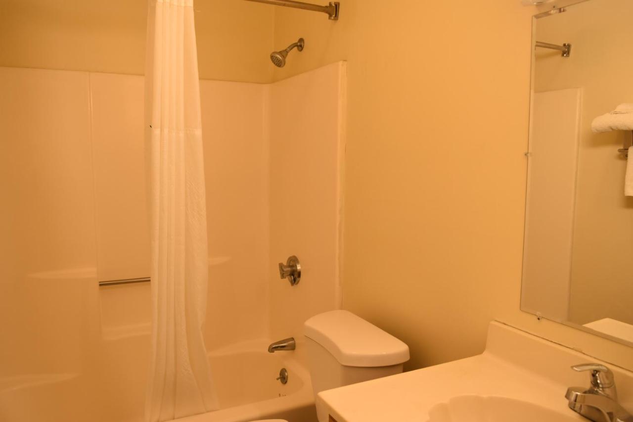Jay's Motel — photo 17