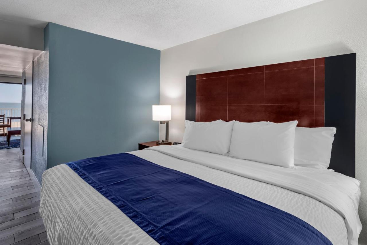 Coastal Hotel & Suites Virginia Beach - Oceanfront — photo 8