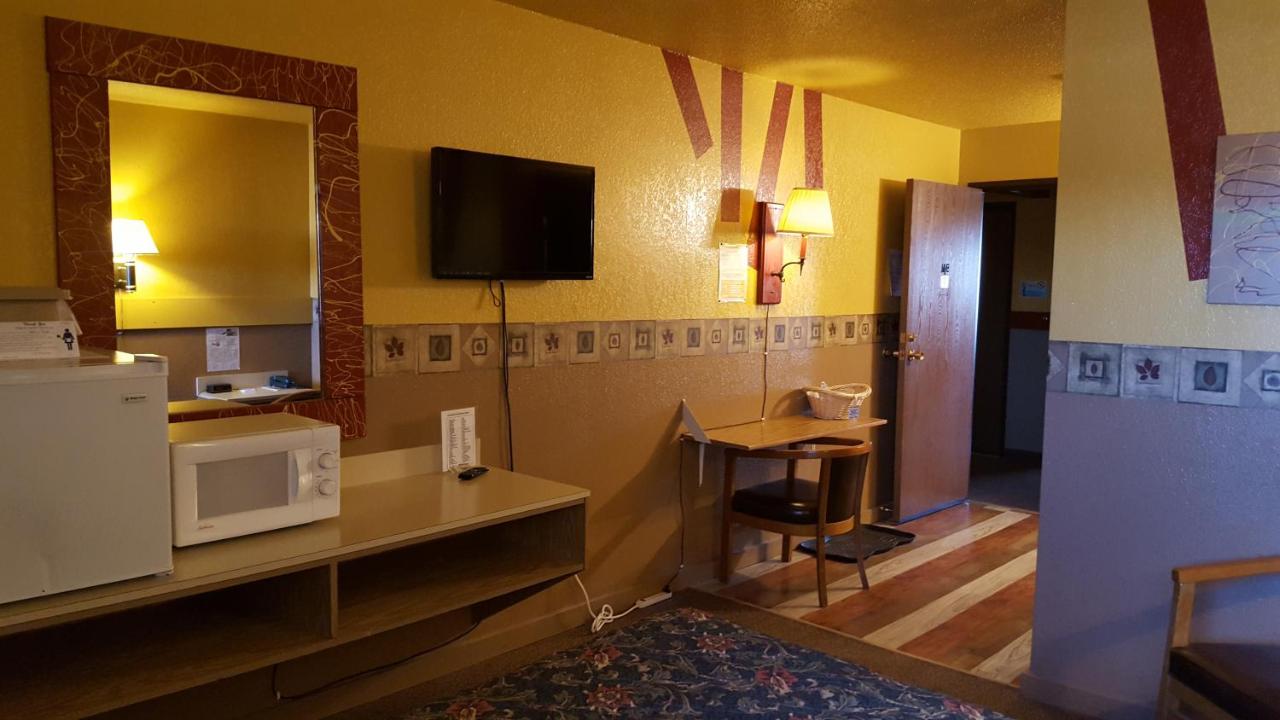 Earth Inn Motel — photo 15