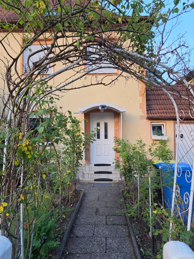 Ferienhaus mit Garten
