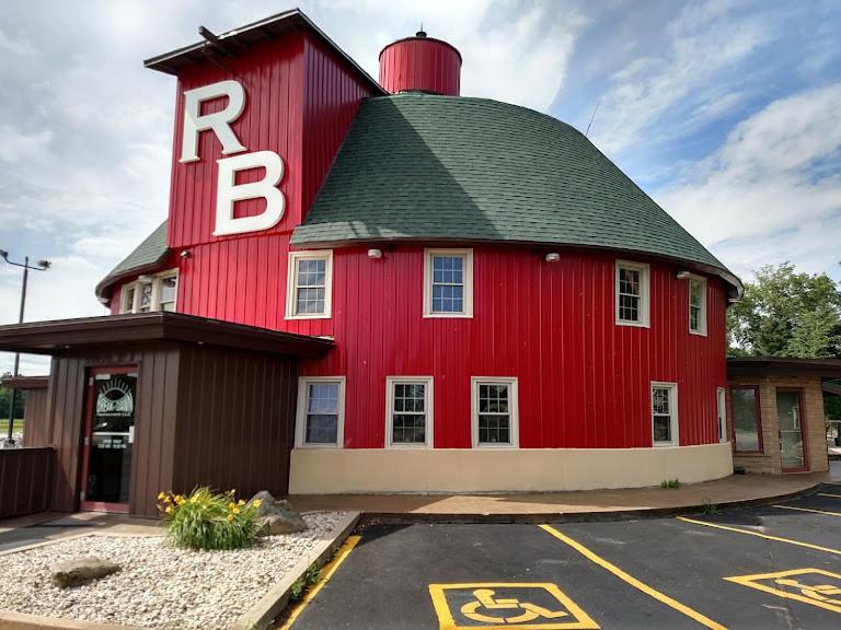 Round Barn Lodge — photo 9