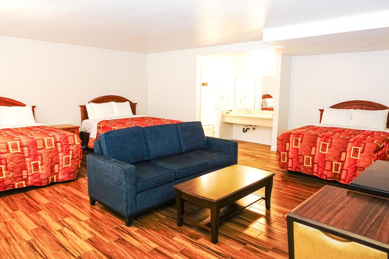 Tropic Lodge — photo 11