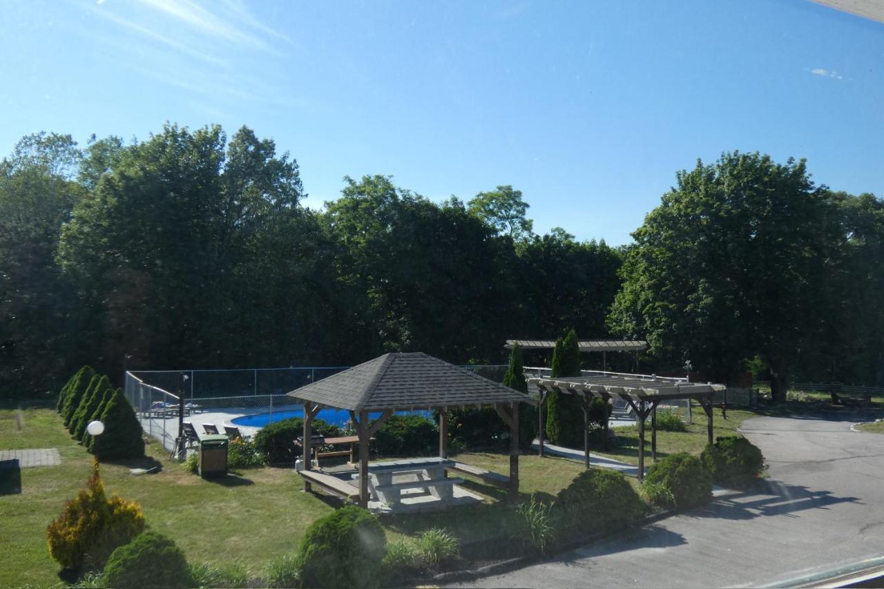 Aquastar Inn — photo 24