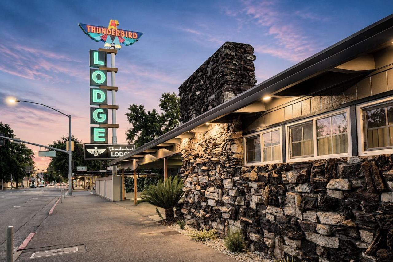 Thunderbird Lodge — photo 22