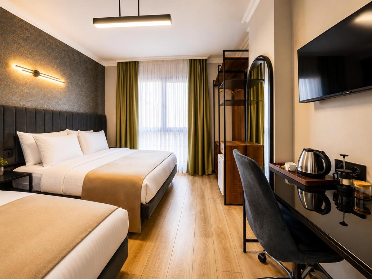 Deluxe Double or Twin Room