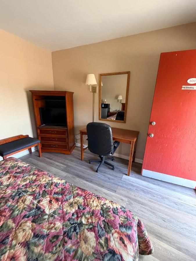 Ranch House Motel — photo 22