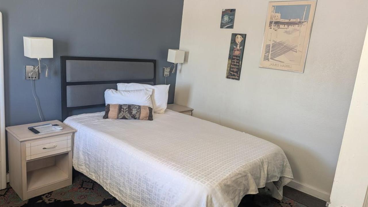 Rose's Motel — photo 4