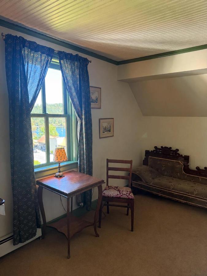 Orcas Hotel — photo 15