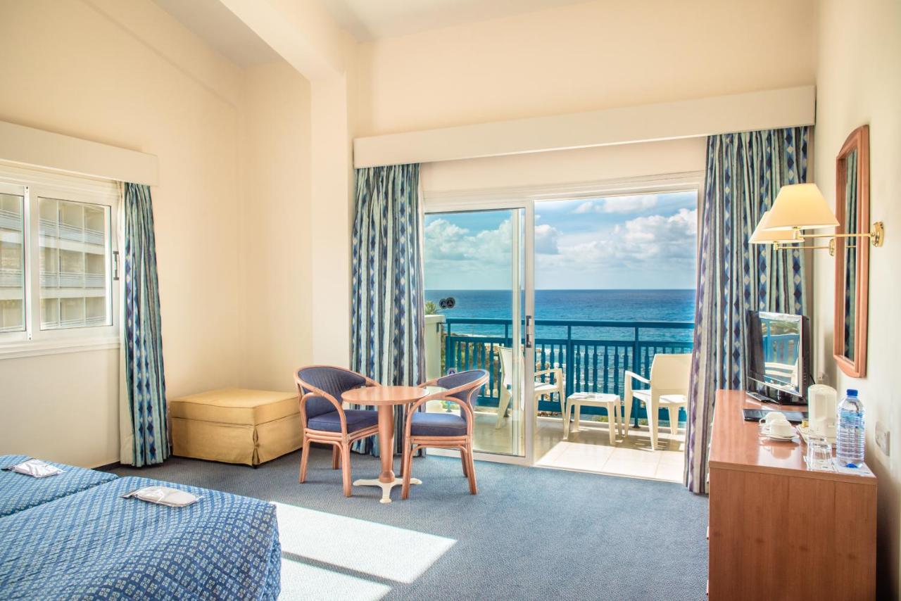 Cynthiana Beach Hotel photo