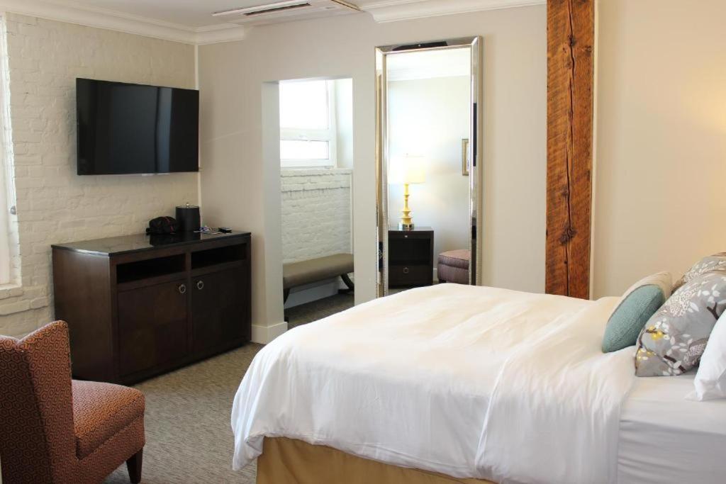 The Mark Spencer Hotel — photo 17