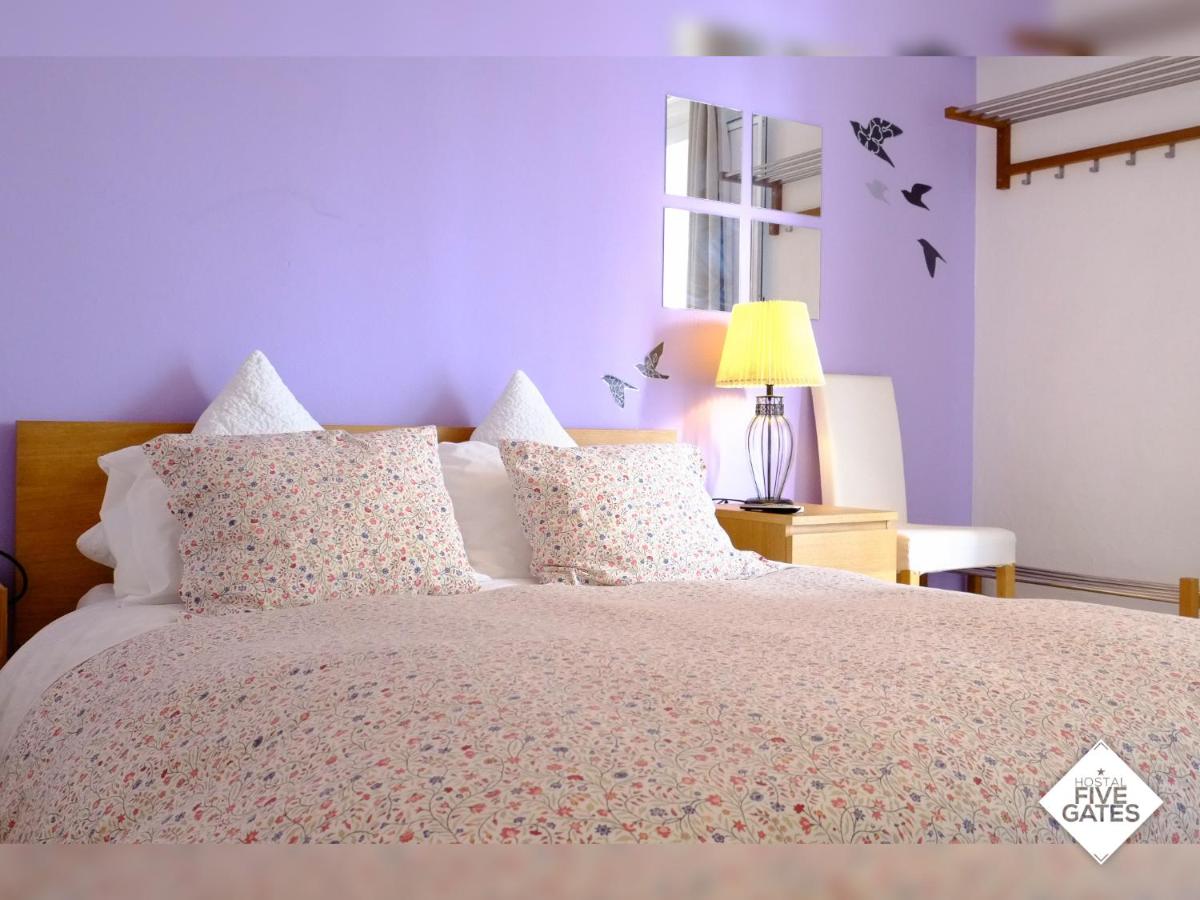Hostal Five Gates, Osuna – Bijgewerkte prijzen 2022
