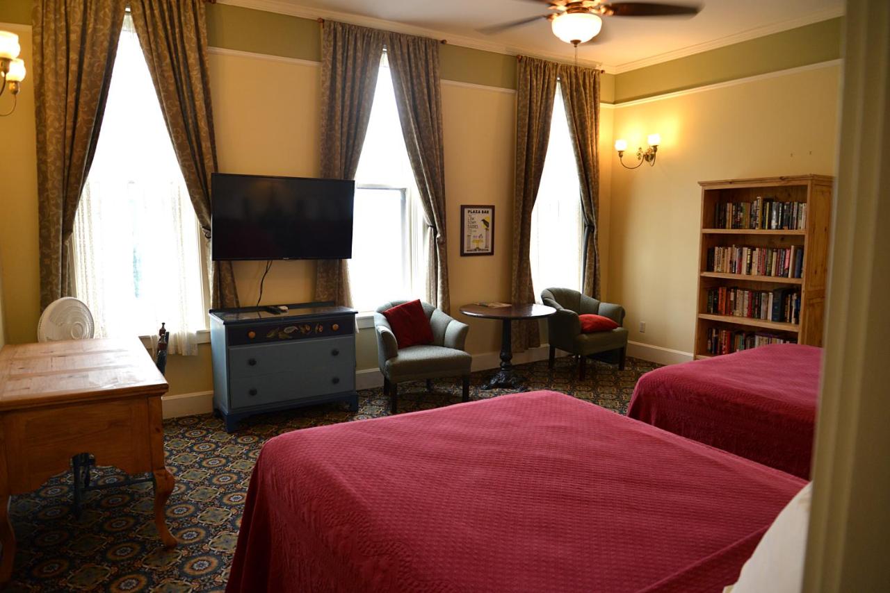 Historic Plaza Hotel — photo 5