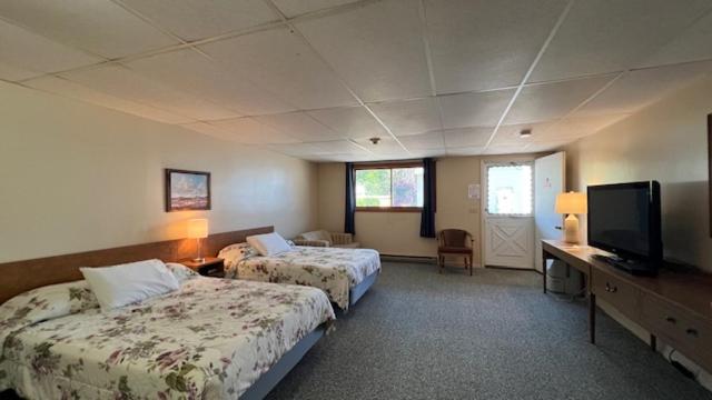 Inn Between the Beaches & Villager — photo 2