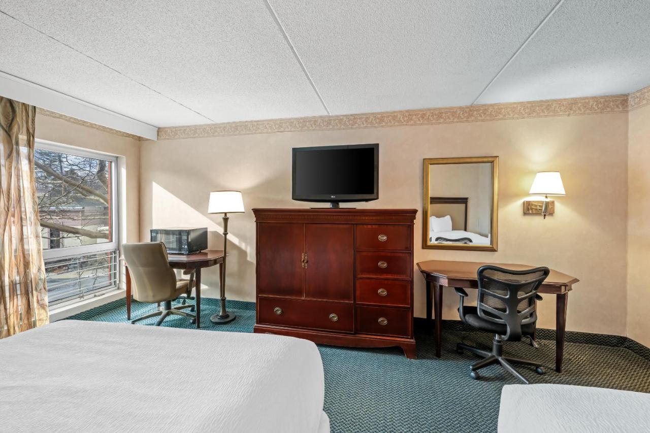 Chelmsford Inn — photo 16