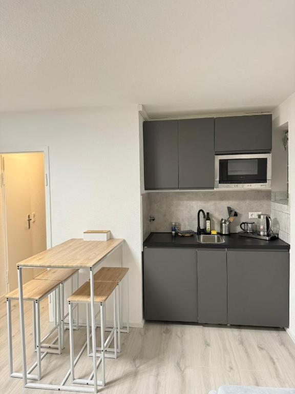 Schöne 1 Zimmer Apartment Mercedes Museum & Arena