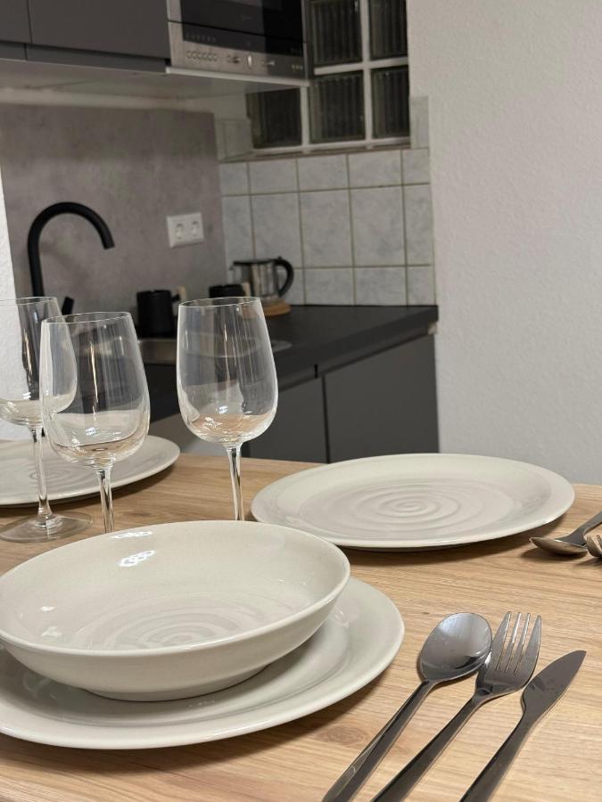 Schöne 1 Zimmer Apartment Mercedes Museum & Arena