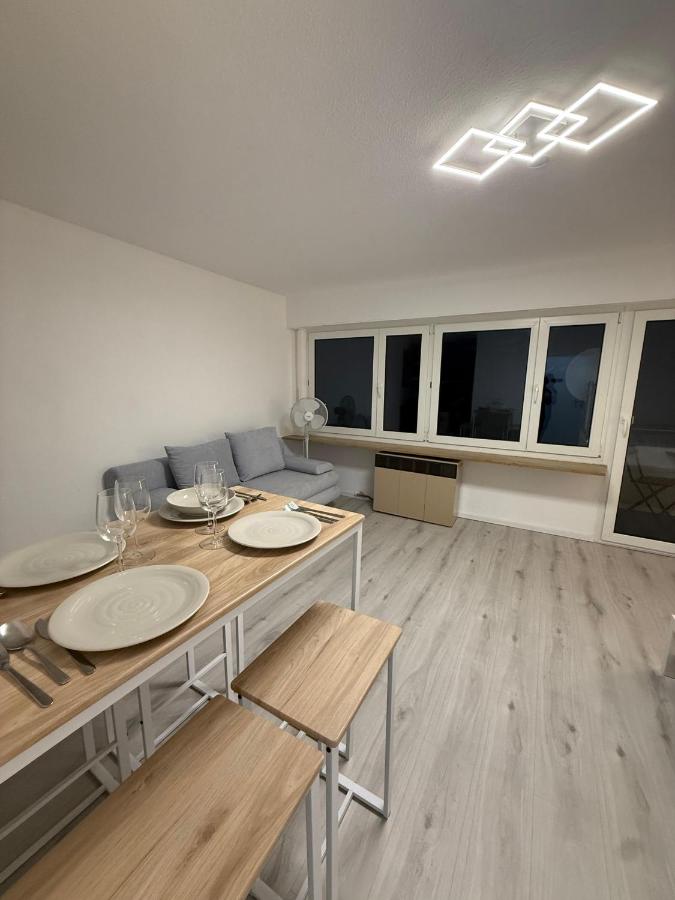 Schöne 1 Zimmer Apartment Mercedes Museum & Arena