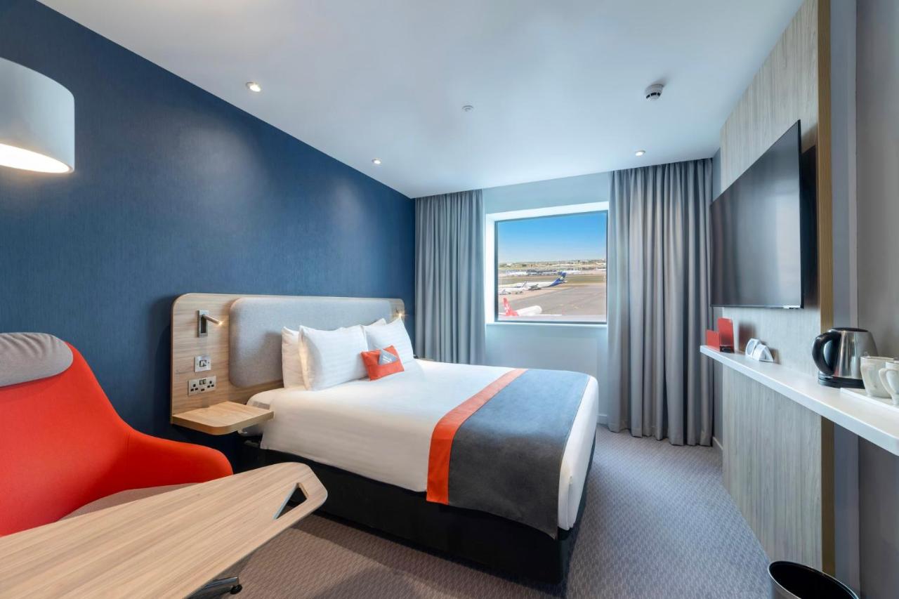 Standard Room with Free Hot Breakfast