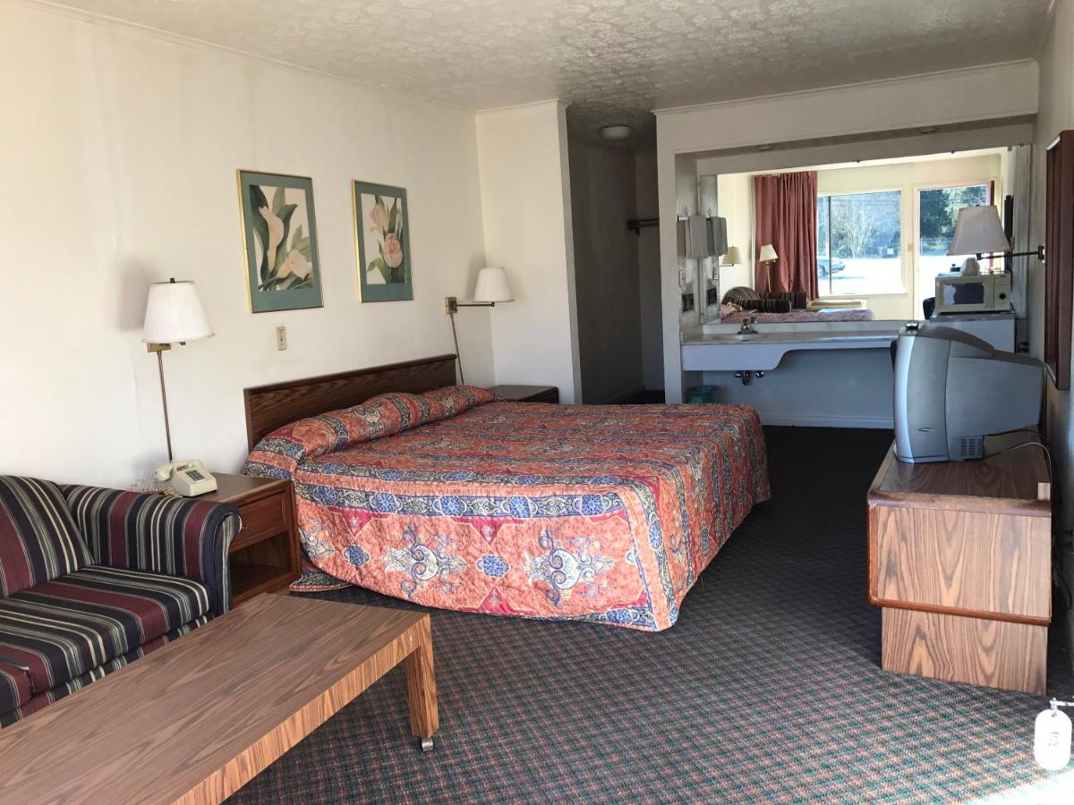 Flagship Inn — photo 15