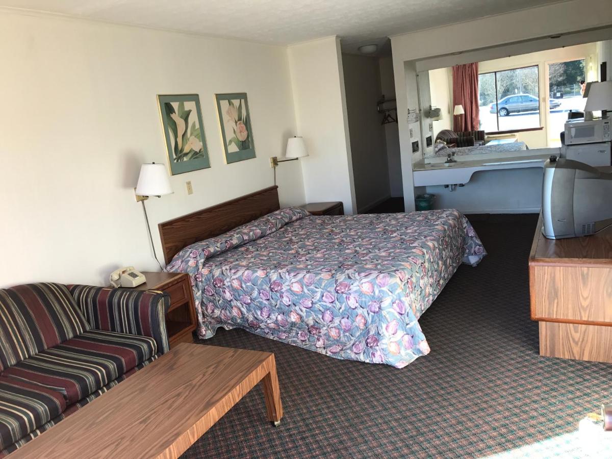 Flagship Inn — photo 18