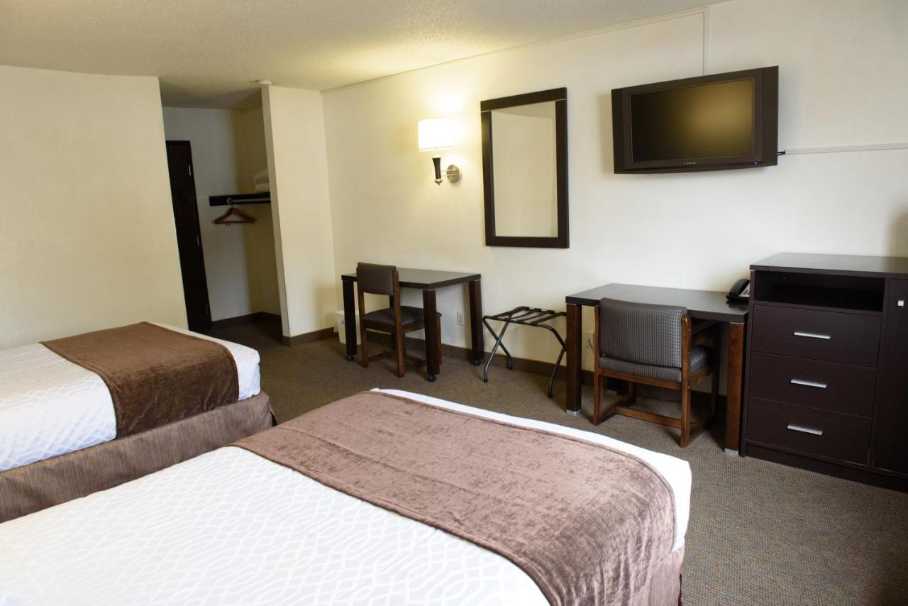 Americas Best Value Inn New Paltz — photo 21
