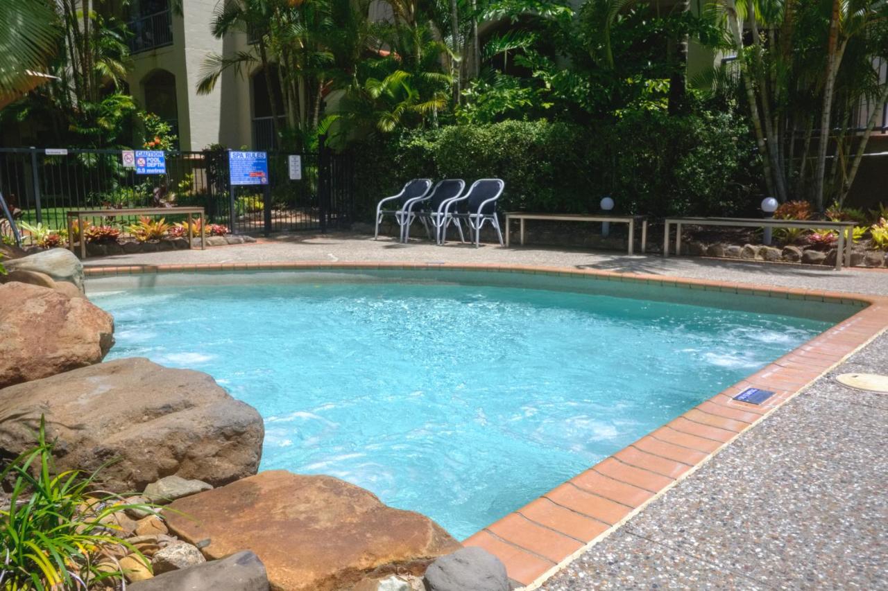 Sanctuary Lake Apartments photo