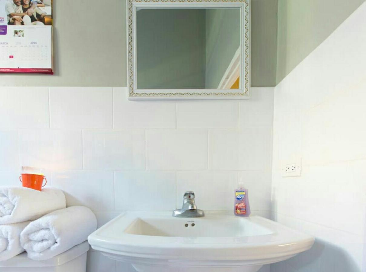 Caribbean Estate AJ - 3