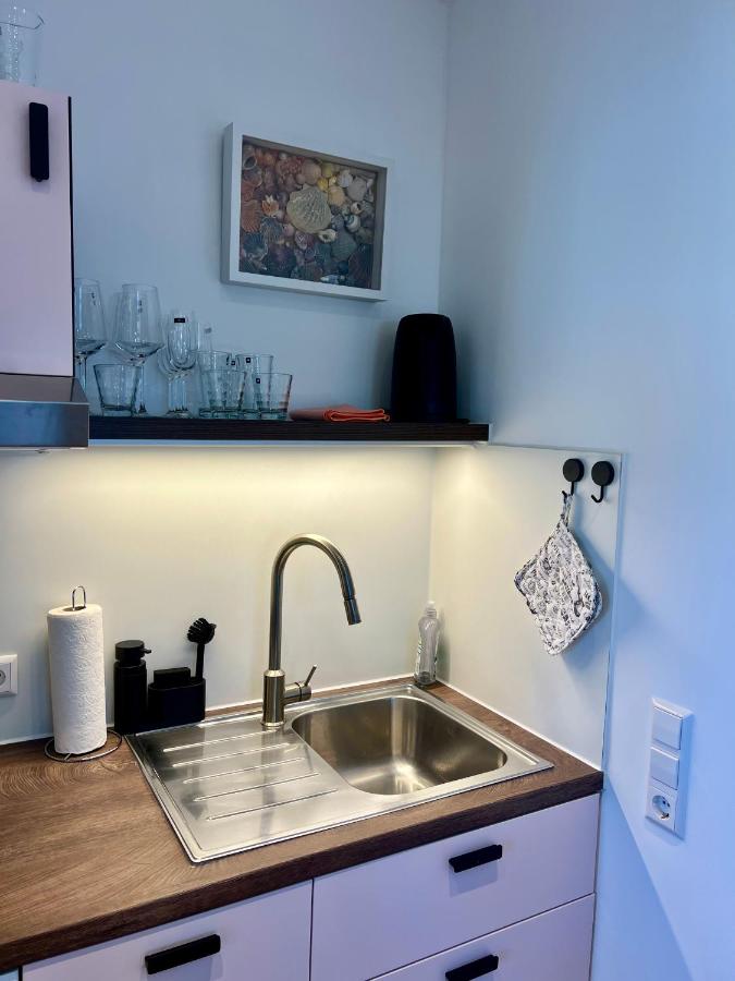 cozy, lovely newly renovated 1 room apartment