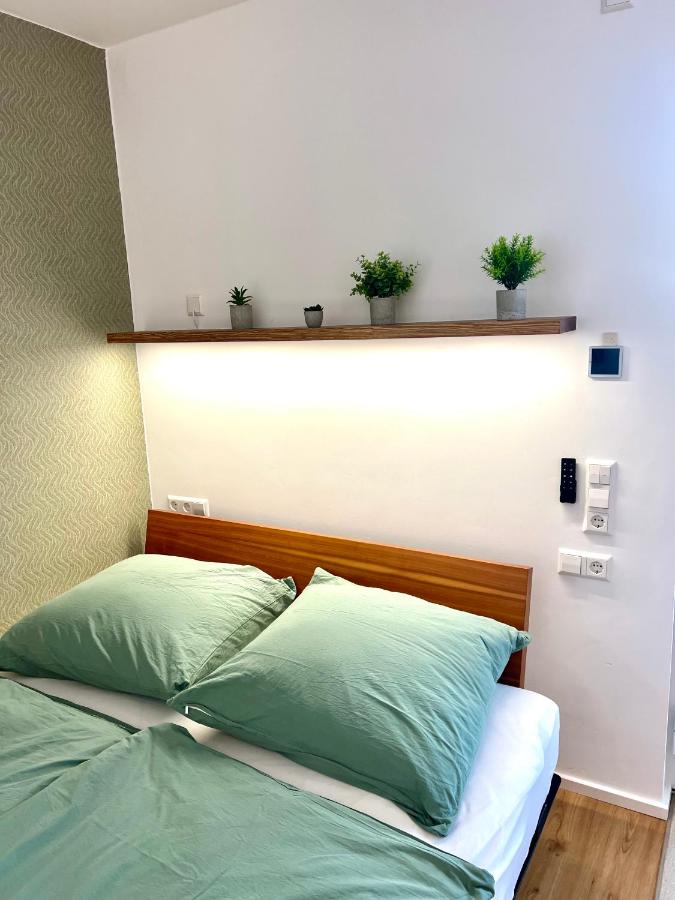 cozy, lovely newly renovated 1 room apartment