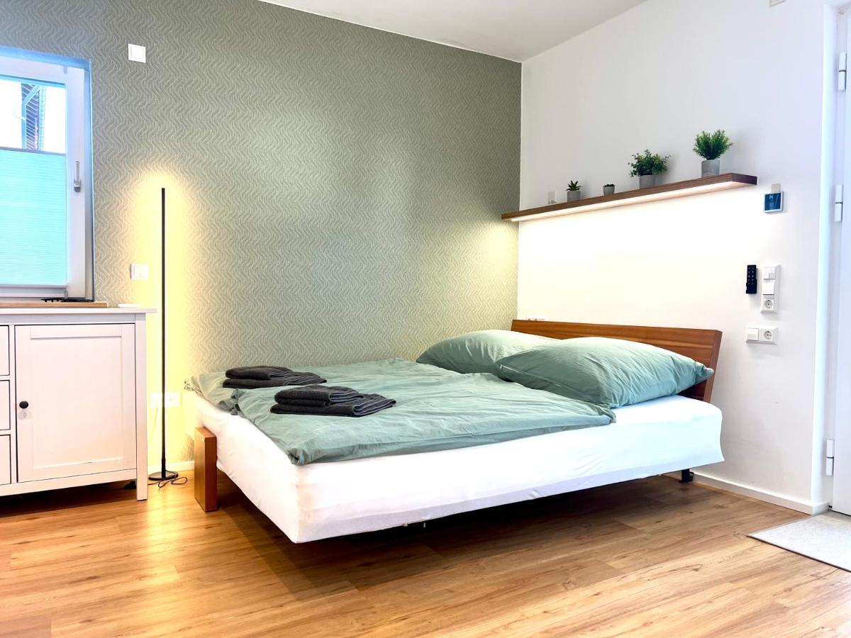 cozy, lovely newly renovated 1 room apartment