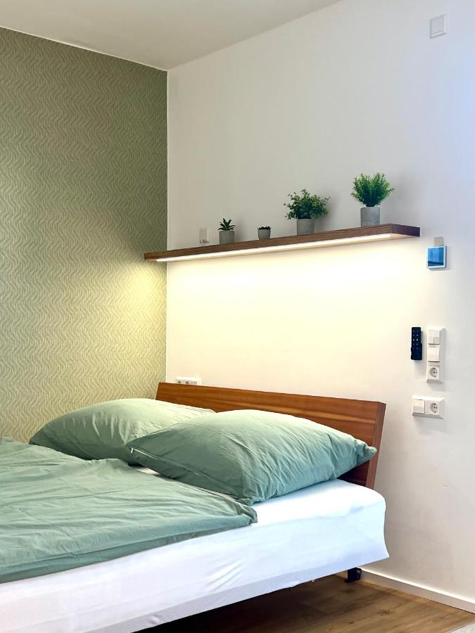 cozy, lovely newly renovated 1 room apartment