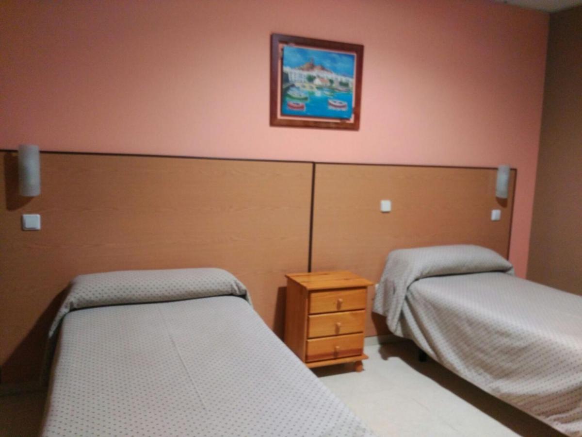 Hostal DS, Velilla de San Antonio – Updated 2022 Prices