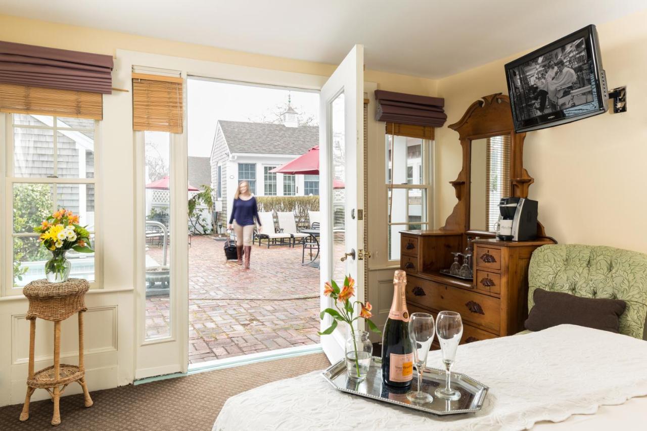 Brass Key Guesthouse Adults Only — photo 6