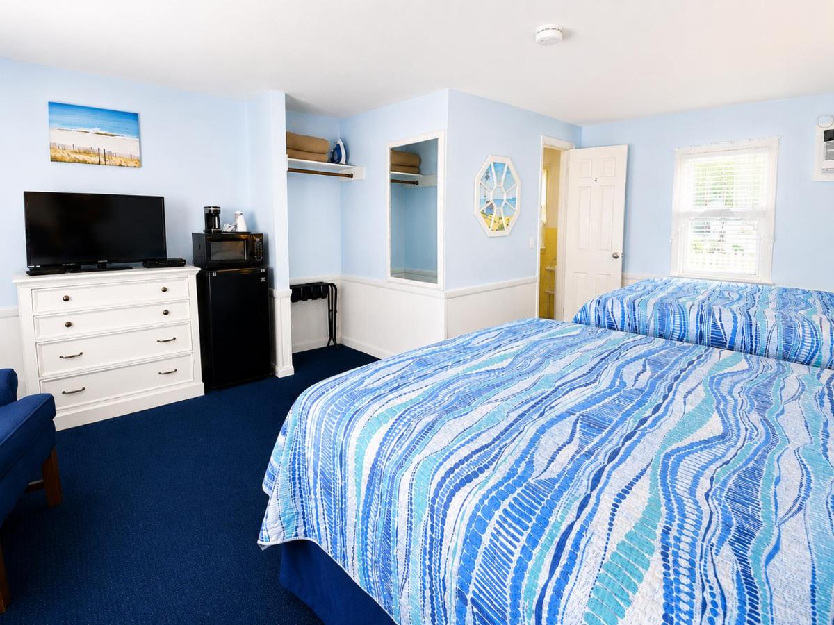 A Beach Breeze Inn — photo 14