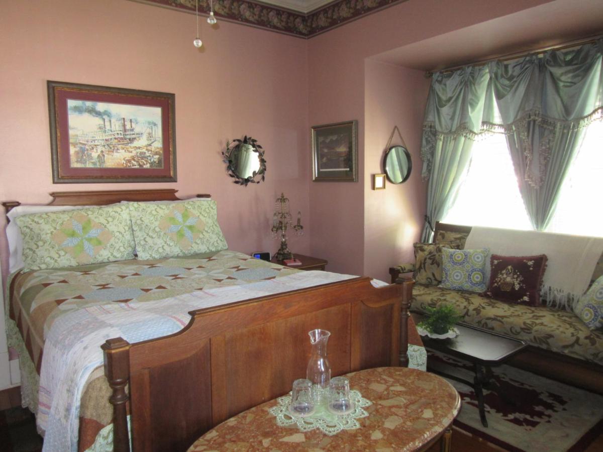 Carriage House — photo 16