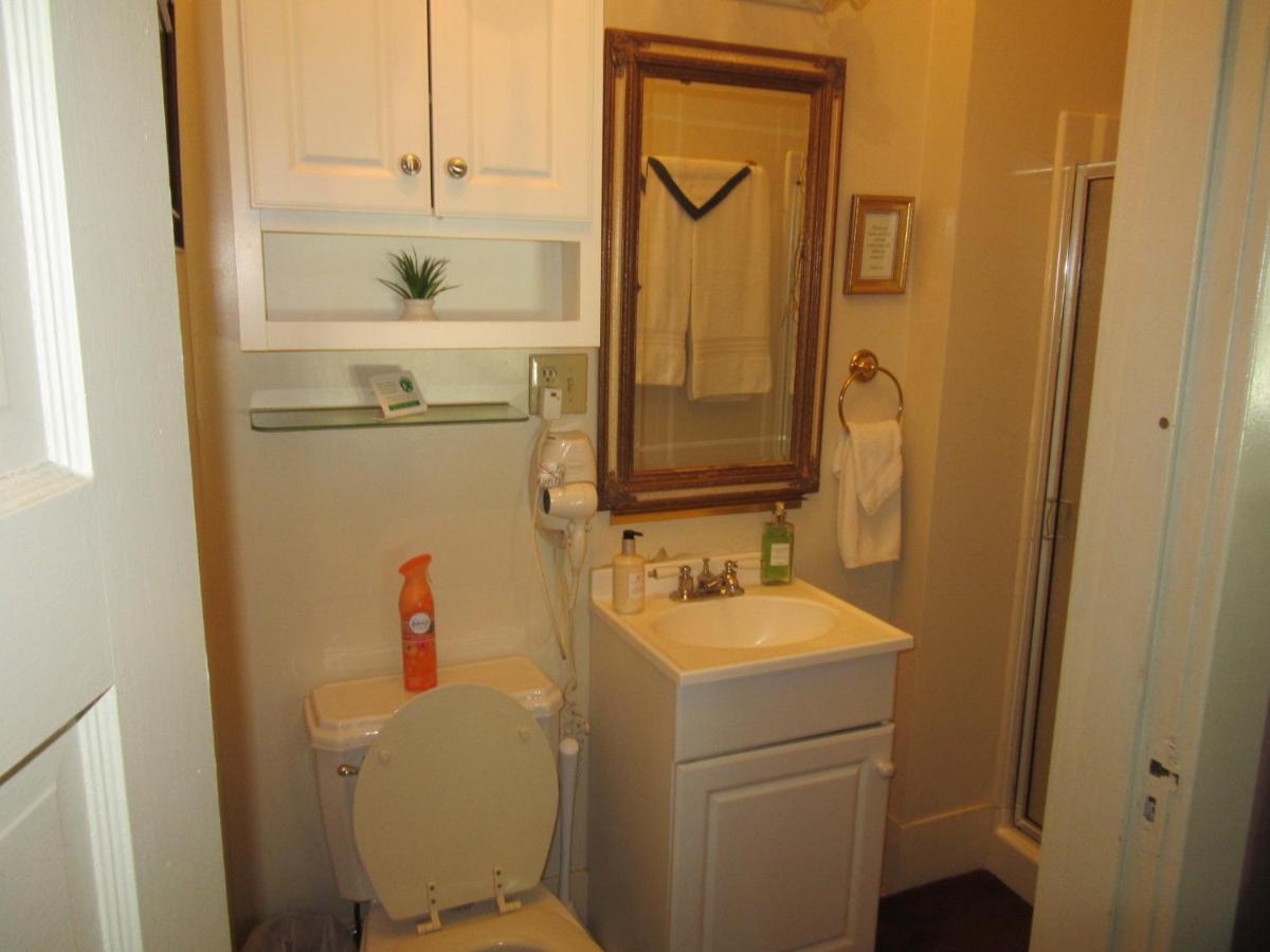 Carriage House — photo 3