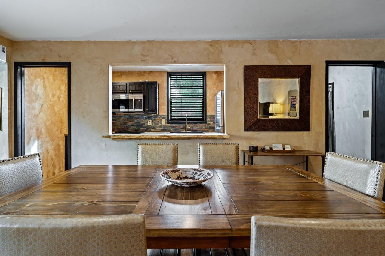 LUXX Taos Motor Lodge — photo 4