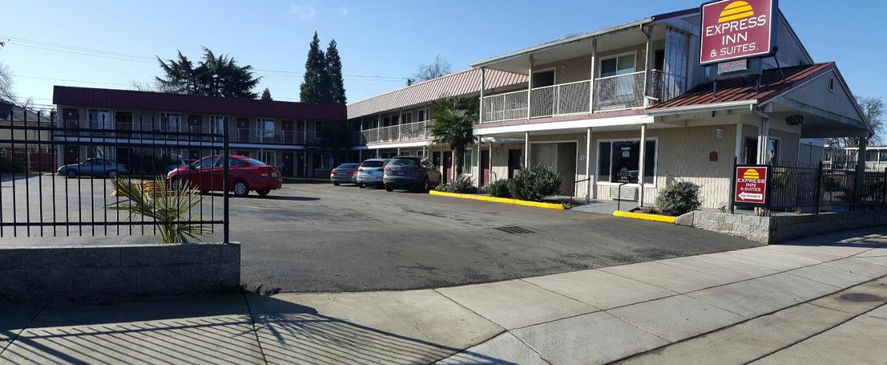Express Inn & Suites — photo 5