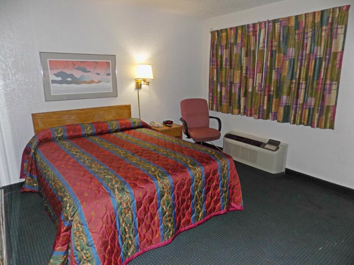 Relax Inn — photo 16