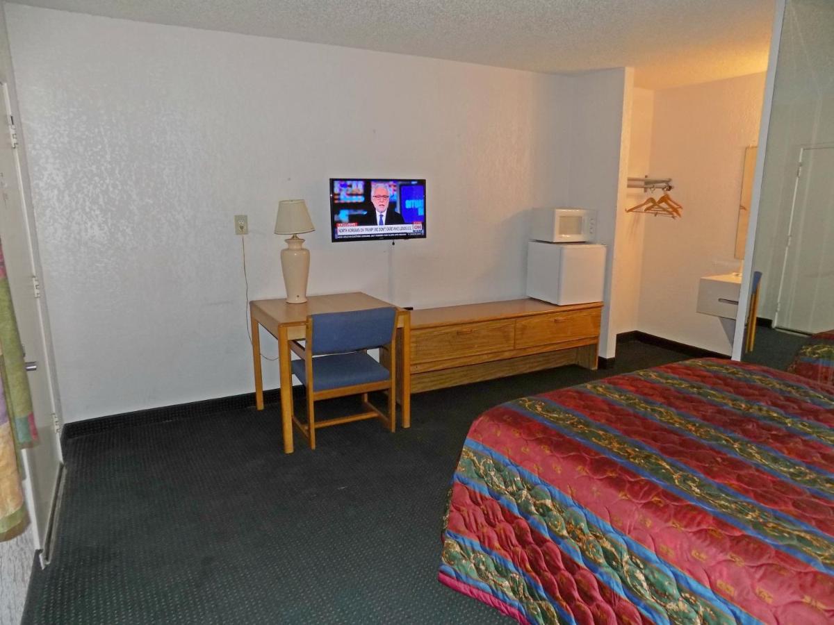 Relax Inn — photo 17