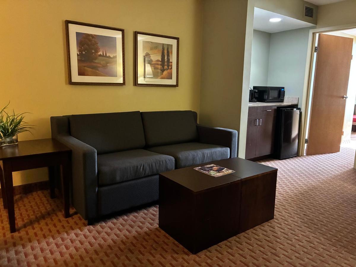 Euro-Suites Hotel — photo 9
