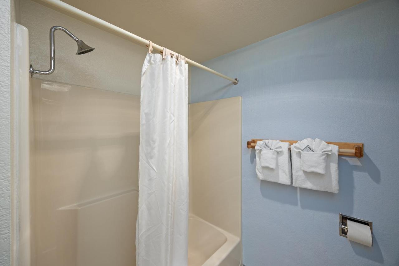 Surfside Resort — photo 22
