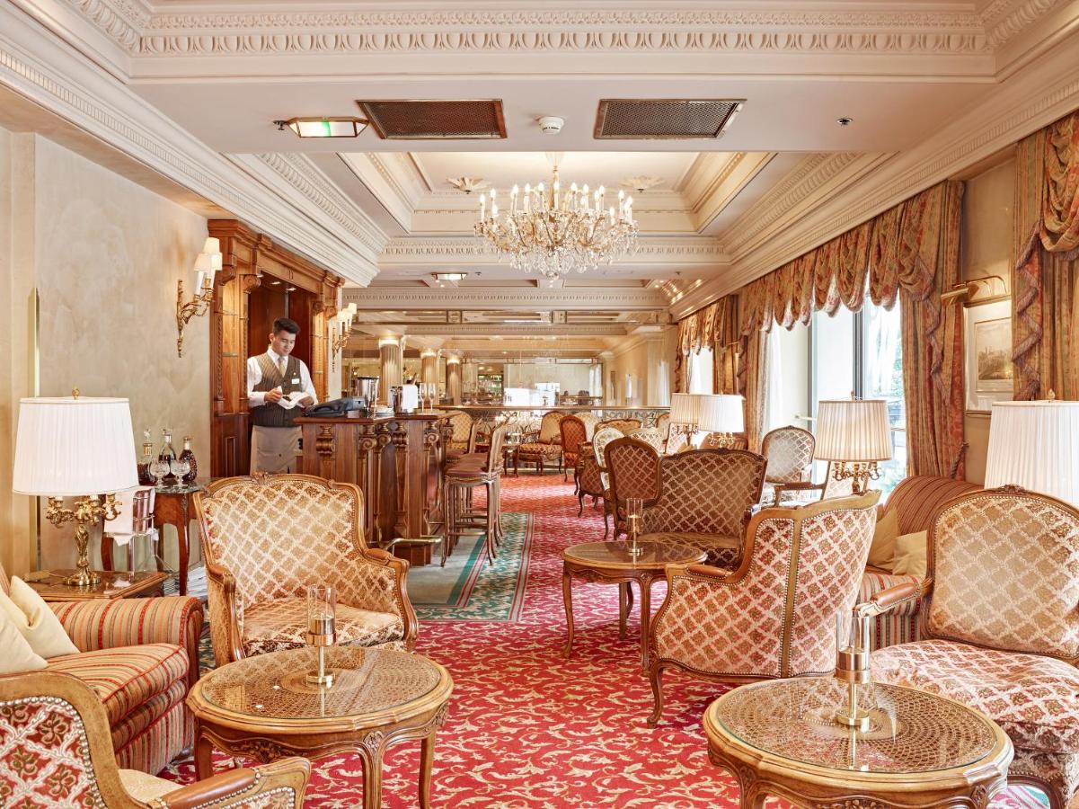 Grand Hotel Wien photo