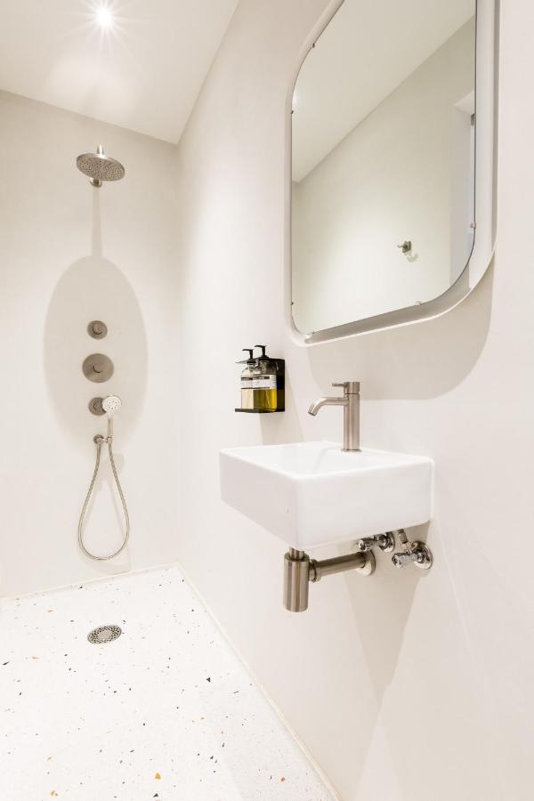 Kith & Kin Boutique Apartments - 2