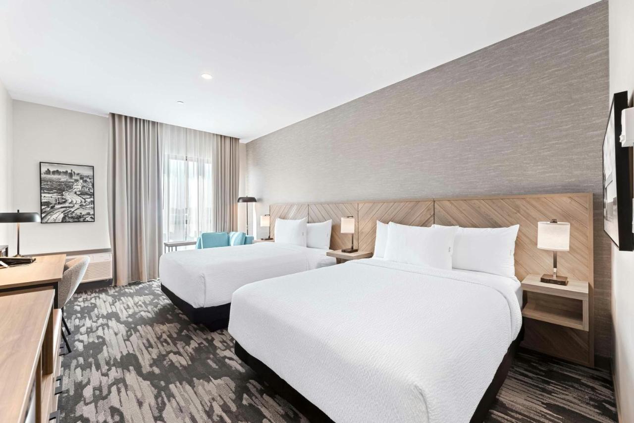 Sandman Signature Dallas Las Colinas Hotel & Suites — photo 18