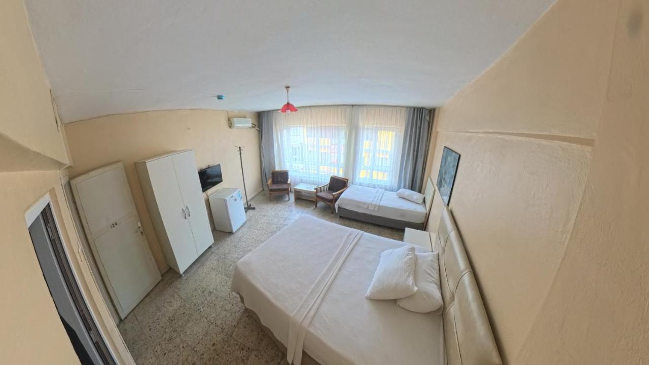 Üç Kişilik Oda - Şehir Manzaralı